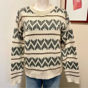 Hem & Thread Geometric Cream and Gray Sweater